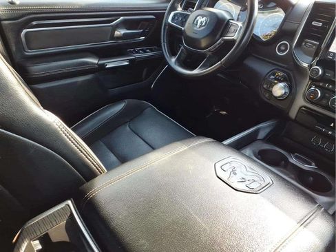 Used 2024 RAM 1500 Laramie AWD/4WD image 9