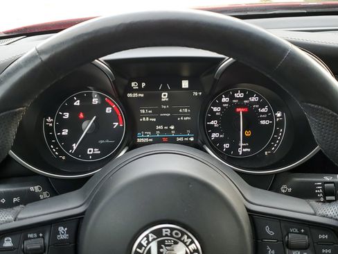 Used 2022 Alfa Romeo Giulia Ti image 26