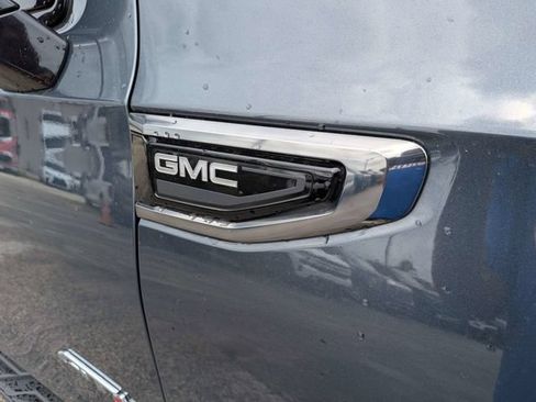 Used 2021 GMC Yukon AT4 AWD/4WD image 12
