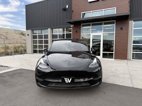 Used 2023 Tesla Model Y Performance AWD/4WD image 3