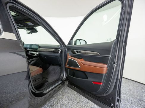 Used 2025 Kia Telluride SX Prestige AWD/4WD image 42