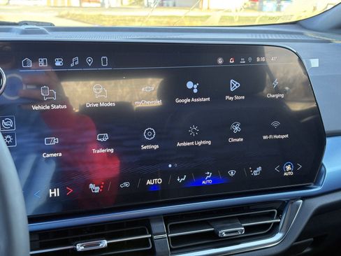 New 2026 Chevrolet Equinox EV LT image 22