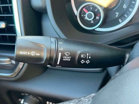 New 2026 RAM 1500 Laramie AWD/4WD image 10
