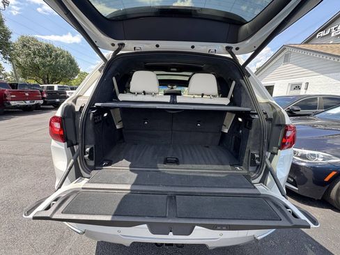 Used 2019 BMW X7 xDrive40i w/ Premium Package AWD/4WD image 16