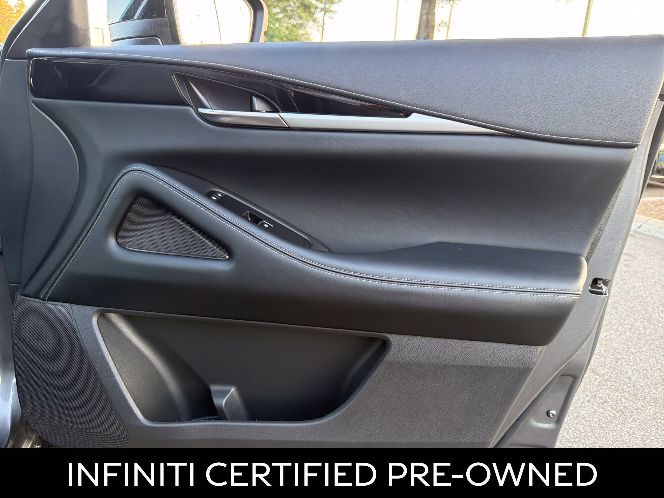 Certified 2025 INFINITI QX60 Pure AWD/4WD image 38