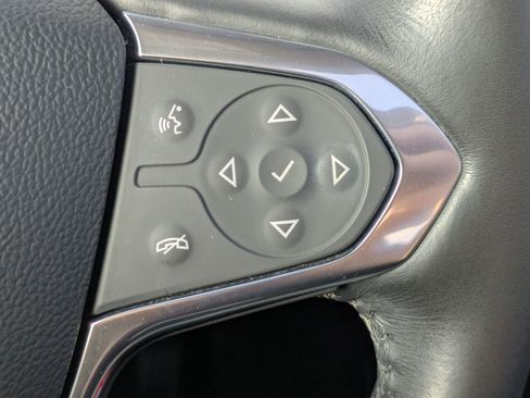 Used 2021 Chevrolet Traverse Premier w/ Redline Edition image 16