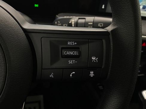Certified 2025 Nissan Kicks SV w/ SV Premium Package AWD/4WD image 15