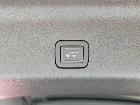 Certified 2025 Cadillac Escalade V w/ LPO, Floor Liner Package AWD/4WD image 10