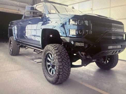 Used 2017 Chevrolet Silverado 3500 LTZ w/ Duramax Plus Package AWD/4WD image 12