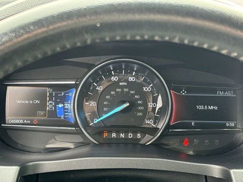 Used 2019 Ford Explorer XLT w/ Equipment Group 202A image 14