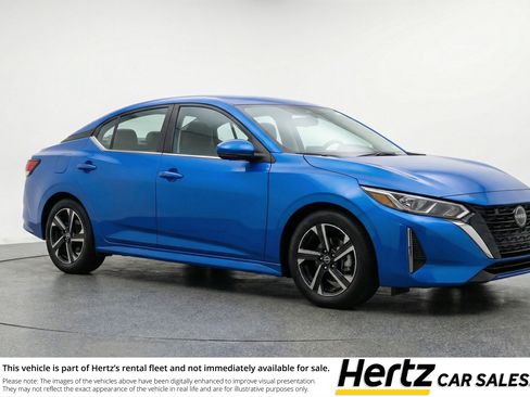 Used 2025 Nissan Sentra SV image 1