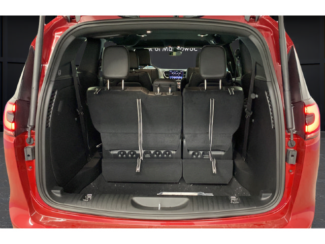 New 2027 Chrysler Pacifica Select FWD image 27