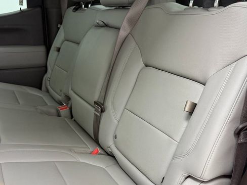 Used 2019 GMC Sierra 1500 SLT image 34