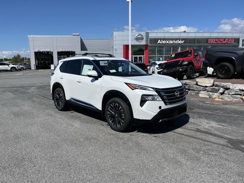 New 2026 Nissan Rogue Platinum w/ Platinum Premium Package image 1