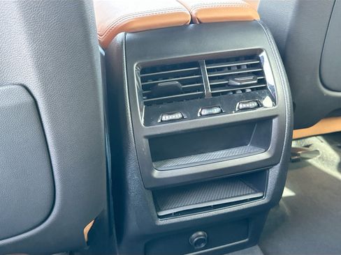 Used 2023 BMW X5 xDrive40i w/ Parking Assistance Package AWD/4WD image 26