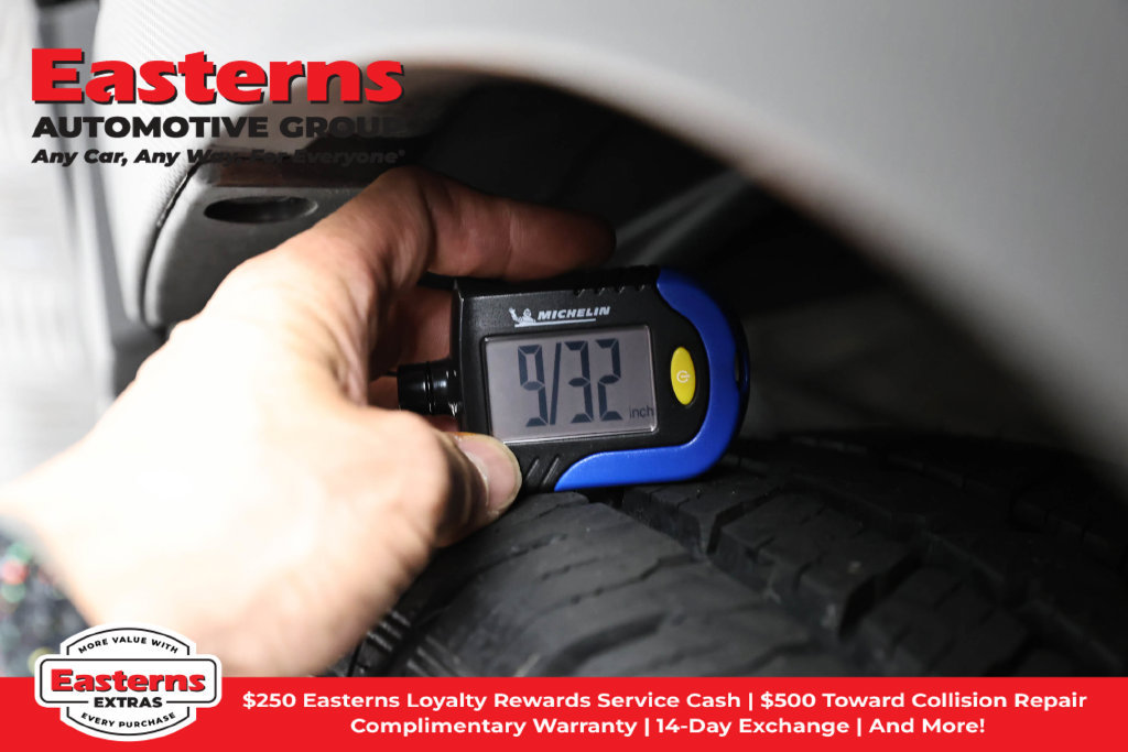 Used 2025 Subaru Ascent Premium AWD/4WD image 30