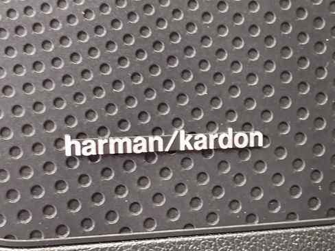 Used 2022 Kia Niro EX Premium image 18