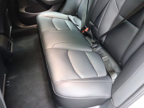 Used 2023 Tesla Model 3 Standard Range image 31