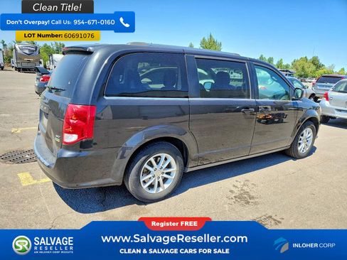 Used 2018 Dodge Grand Caravan SXT FWD image 4