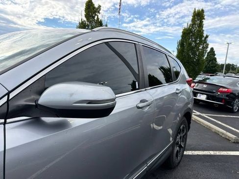 Used 2017 Honda CR-V Touring image 12