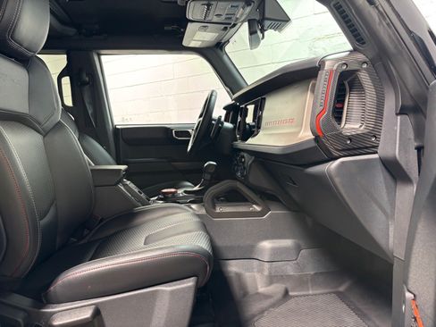 Used 2024 Ford Bronco Raptor w/ Interior Carbon Fiber Pack 6 AWD/4WD image 31