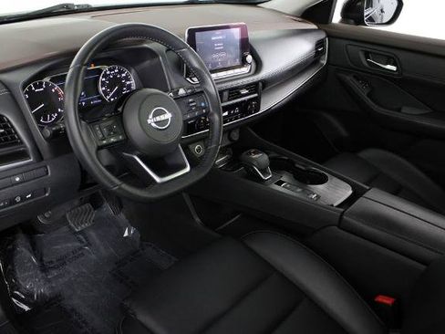 Certified 2023 Nissan Rogue SV w/ SV Premium B Package FWD image 20