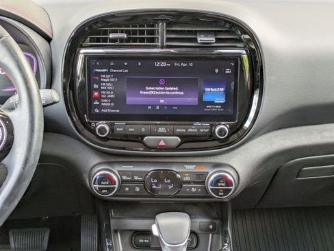Used 2024 Kia Soul GT-Line w/ GT-Line Technology Package FWD image 19