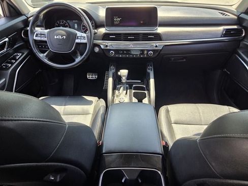 Used 2022 Kia Telluride SX FWD image 14