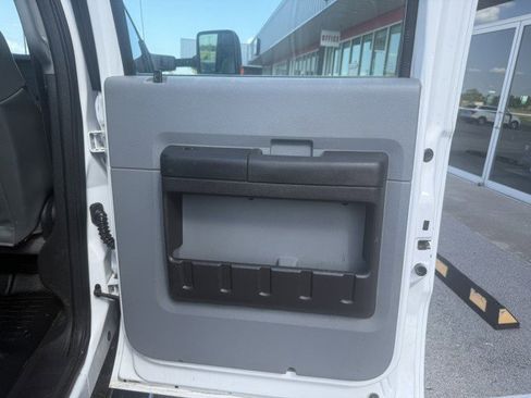 Used 2016 Ford F550 4x4 Crew Cab Super Duty image 19