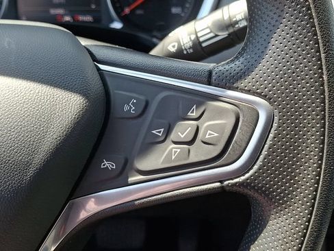 Used 2022 Chevrolet Equinox LT FWD image 18