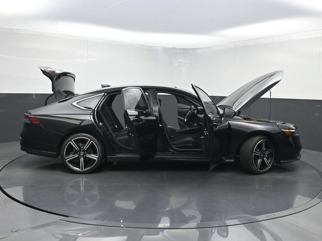 Used 2023 Honda Accord Sport image 31