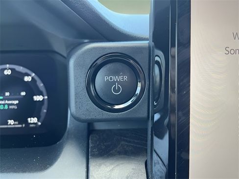 Used 2024 Toyota Tacoma Limited image 17