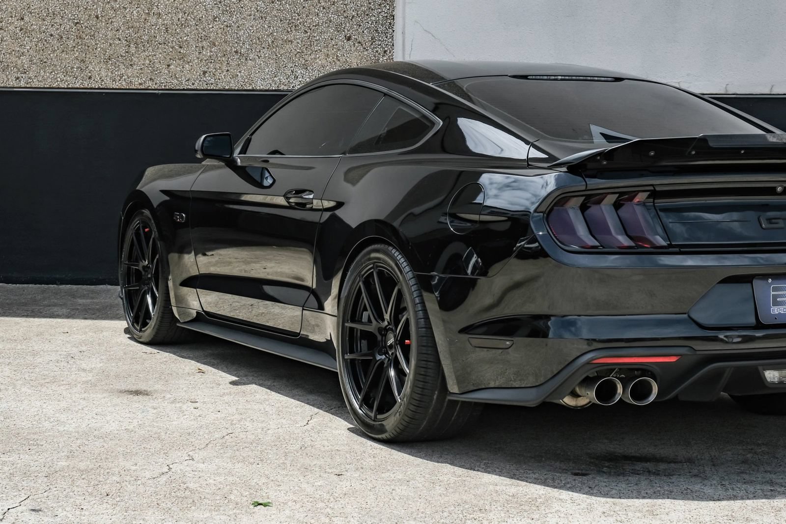 Used 2018 Ford Mustang GT RWD image 12