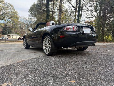 Used 2006 MAZDA MX-5 Miata Grand Touring w/ Premium Pkg image 16
