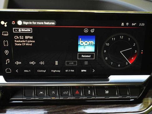 Used 2023 GMC Sierra 1500 Elevation image 14