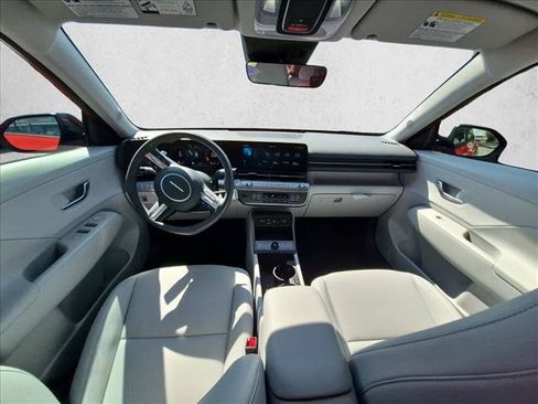 Used 2026 Hyundai Kona SEL Premium FWD image 17