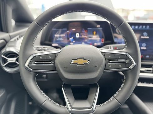 New 2026 Chevrolet Equinox EV LT image 22