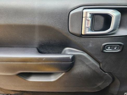 Used 2021 Jeep Wrangler Unlimited Sport image 24