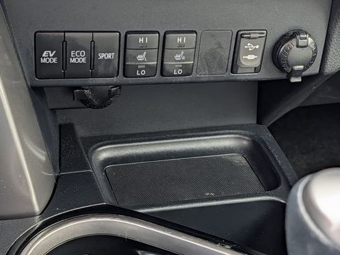 Used 2017 Toyota RAV4 Limited w/ Advanced Technology Package image 16