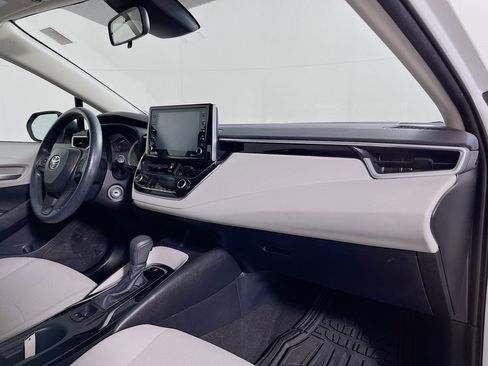 Certified 2021 Toyota Corolla LE image 23