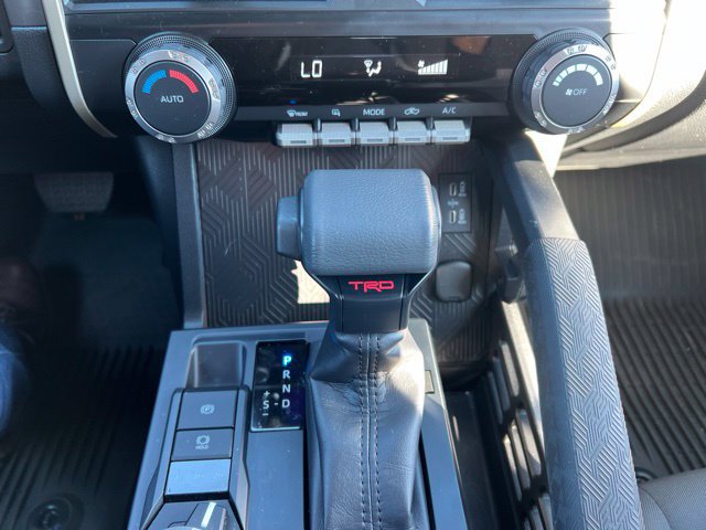 Used 2025 Toyota Tacoma TRD Off-Road AWD/4WD image 20