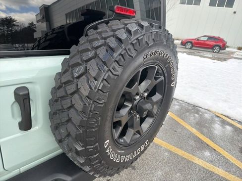 Used 2023 Jeep Wrangler Willys image 14