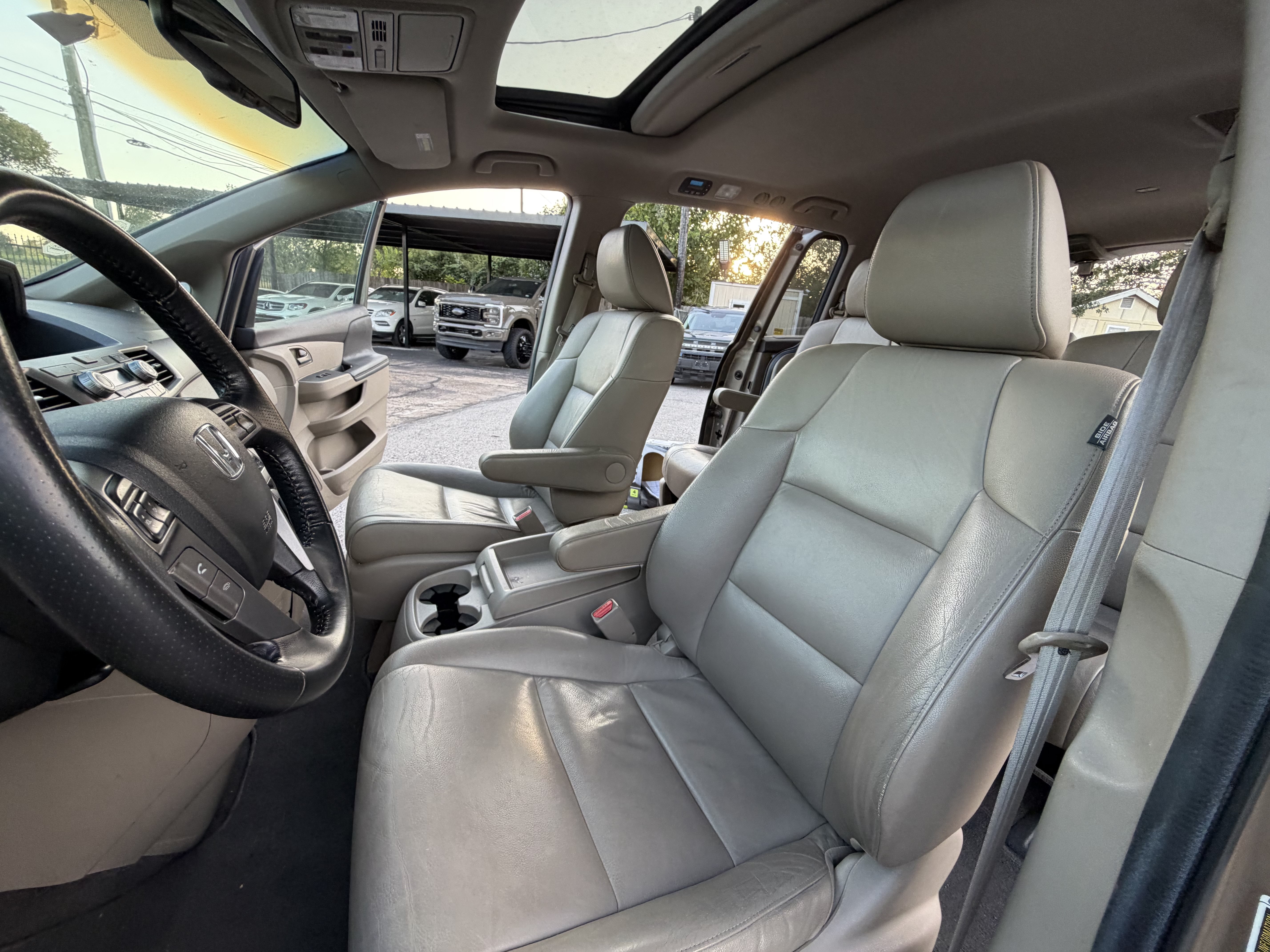 Used 2011 Honda Odyssey EX-L image 19