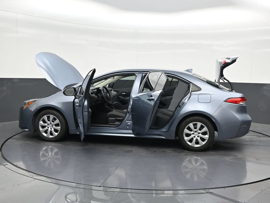 Used 2020 Toyota Corolla LE FWD image 34