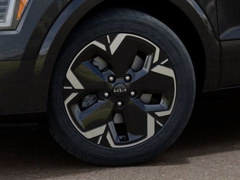 New 2026 Kia Niro Wind FWD image 9