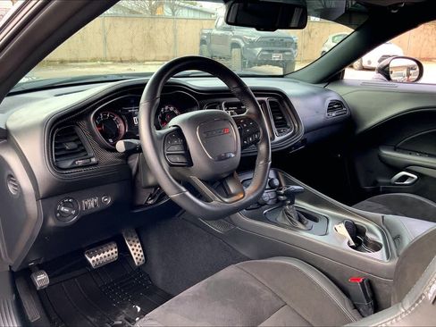 Used 2023 Dodge Challenger GT w/ Plus Package image 15