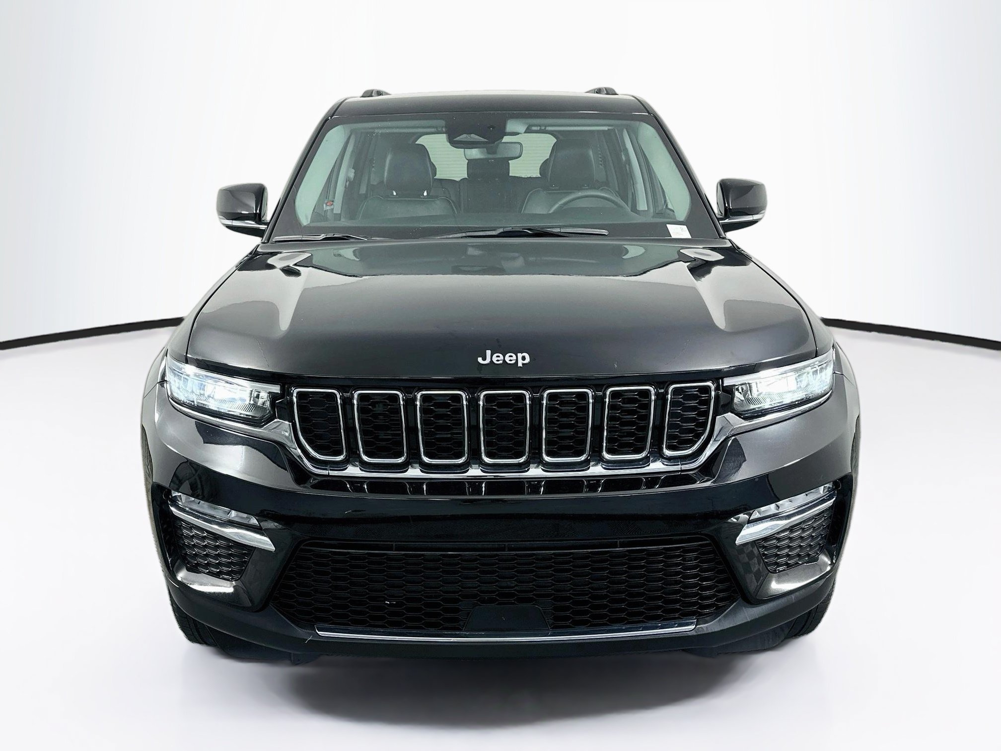 Used 2023 Jeep Grand Cherokee Limited RWD image 2