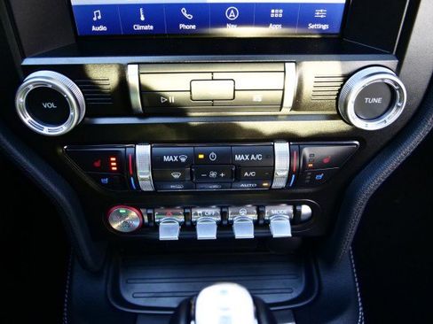 Used 2022 Ford Mustang GT Premium image 15