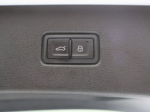 Used 2025 Audi Q7 3.0T Premium Plus w/ Premium Plus Package image 18