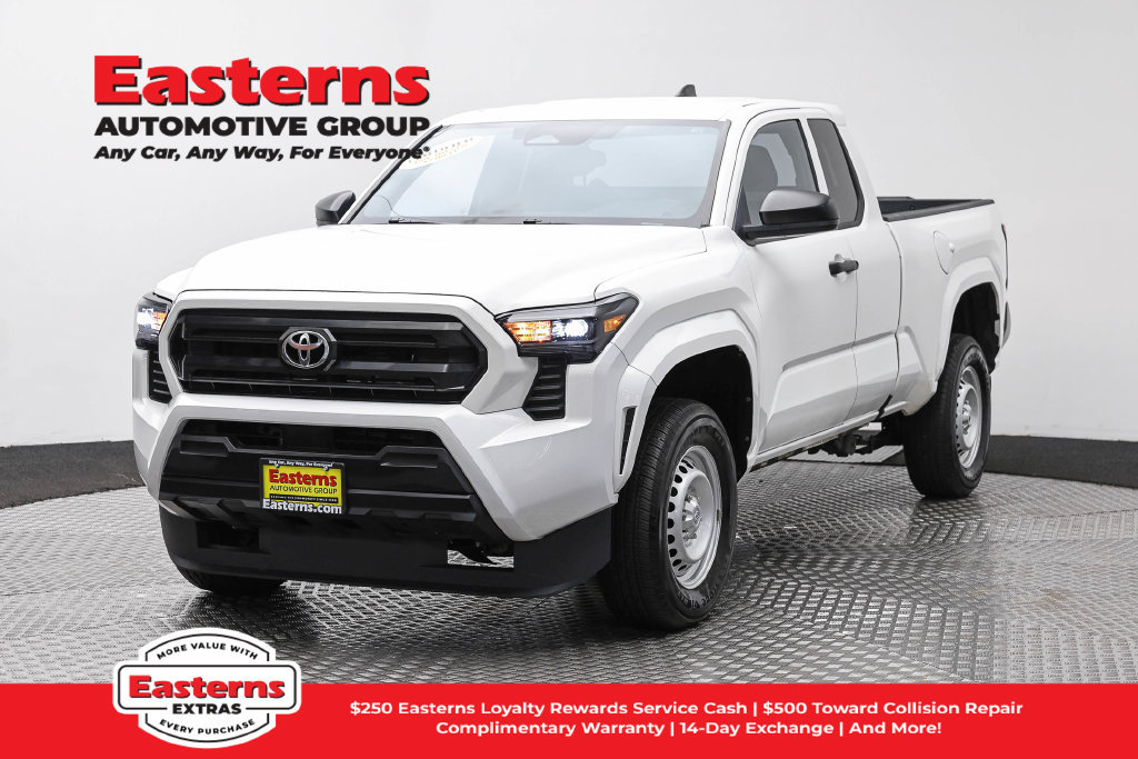 Used 2025 Toyota Tacoma SR RWD image 1